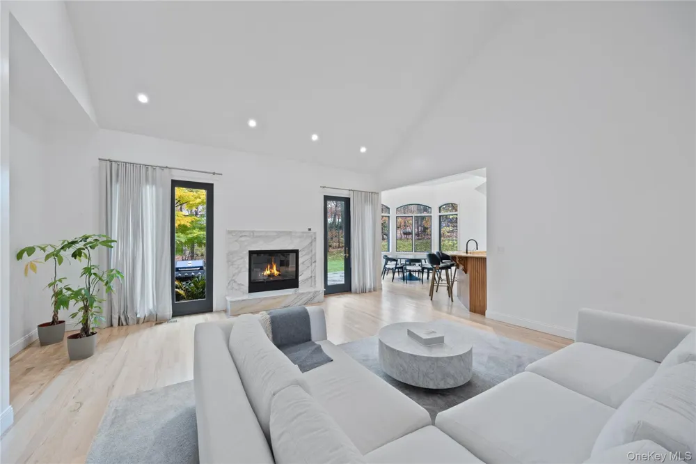 16 S De Baun Avenue Airmont, NY 10901