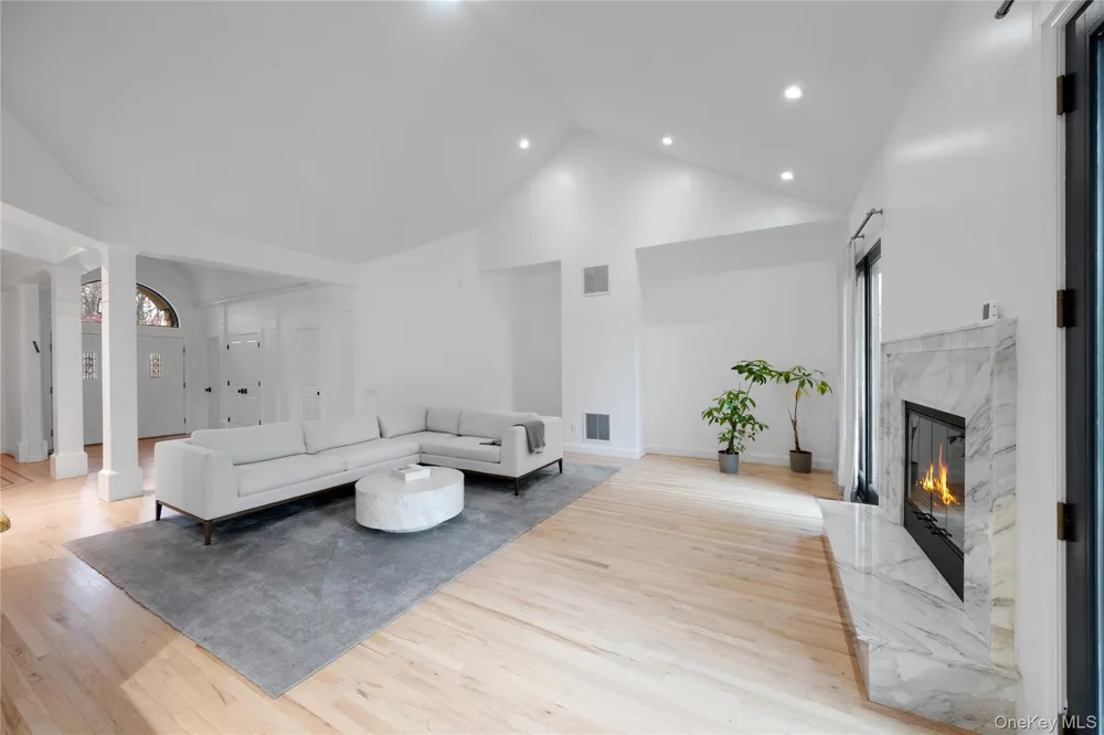 16 S De Baun Avenue Airmont, NY 10901