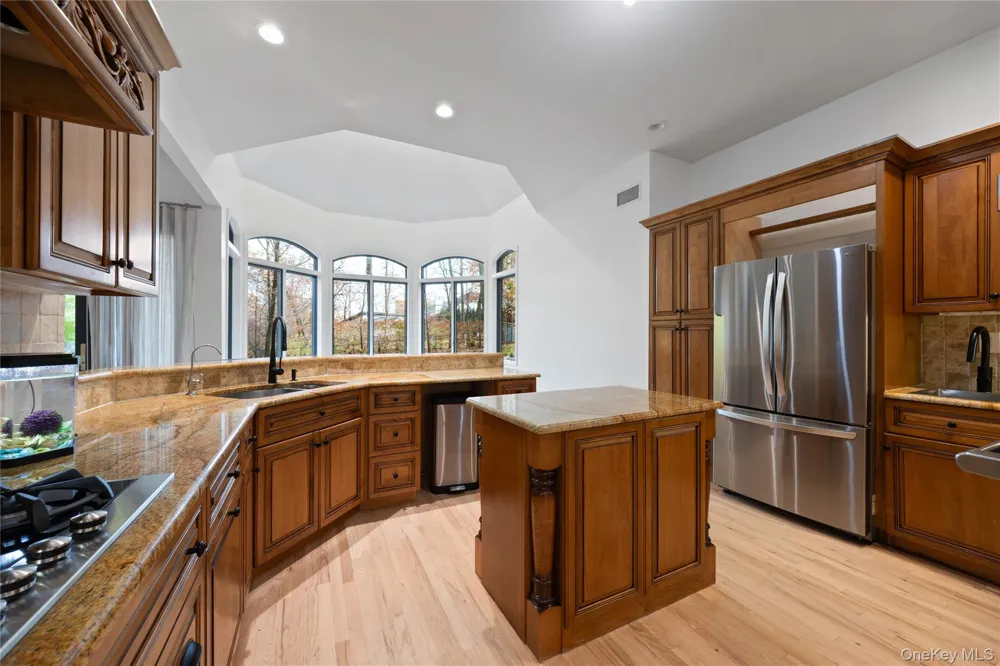 16 S De Baun Avenue Airmont, NY 10901
