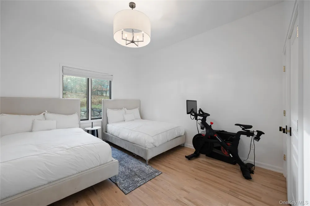 16 S De Baun Avenue Airmont, NY 10901