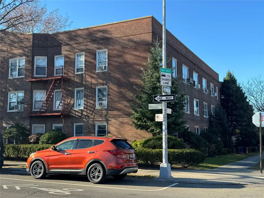 141-17 78 Rd #1O Kew Garden Hills, NY 11367
