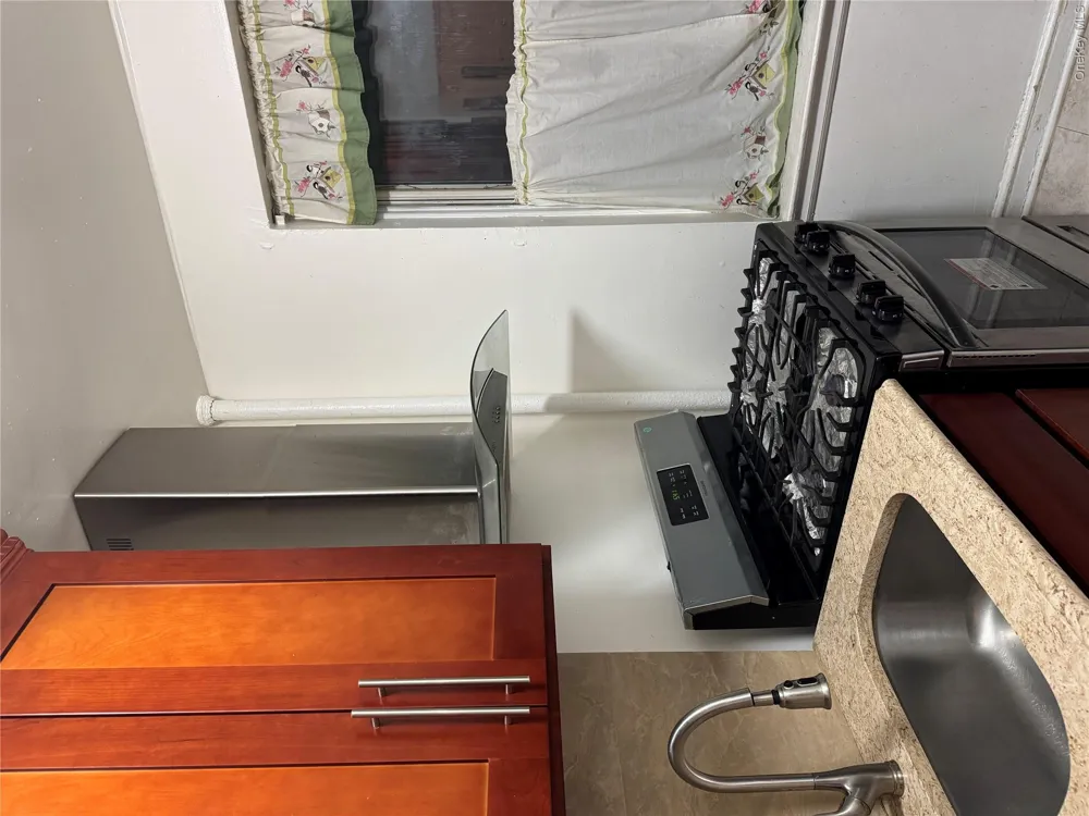 141-17 78 Rd #1O Kew Garden Hills, NY 11367