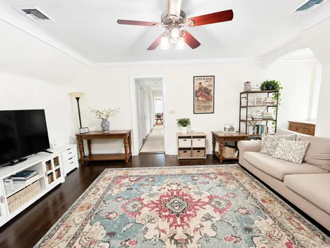 29 Chestnut Avenue #2