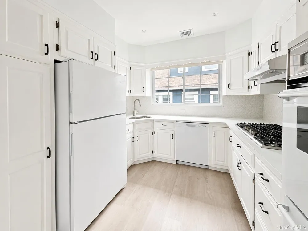 29 Chestnut Avenue #2 Pelham, NY 10803