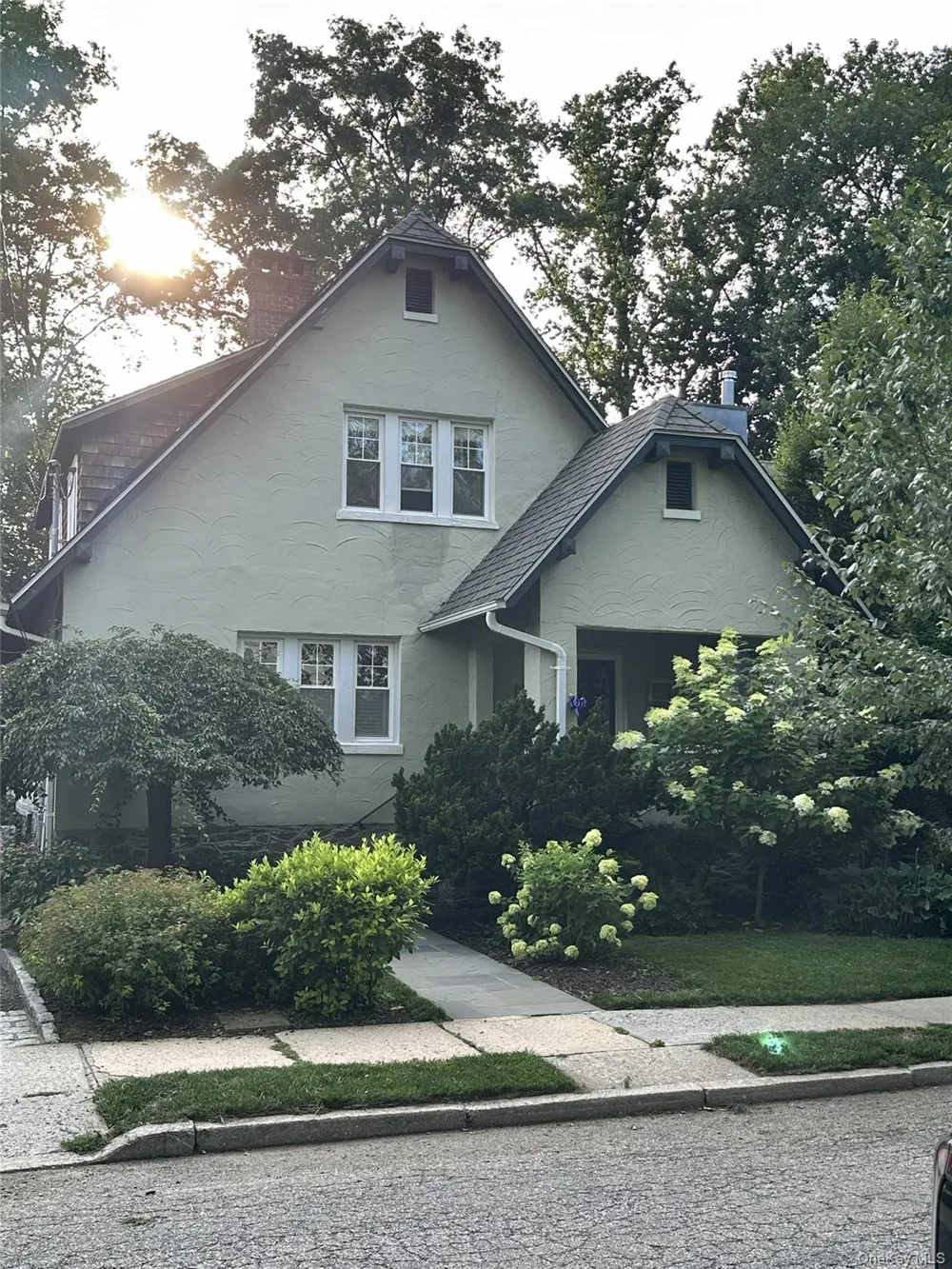 29 Chestnut Avenue #2 Pelham, NY 10803