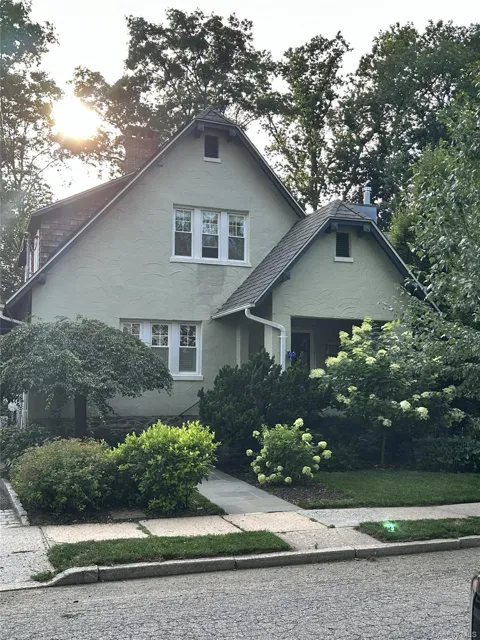 29 Chestnut Avenue #2