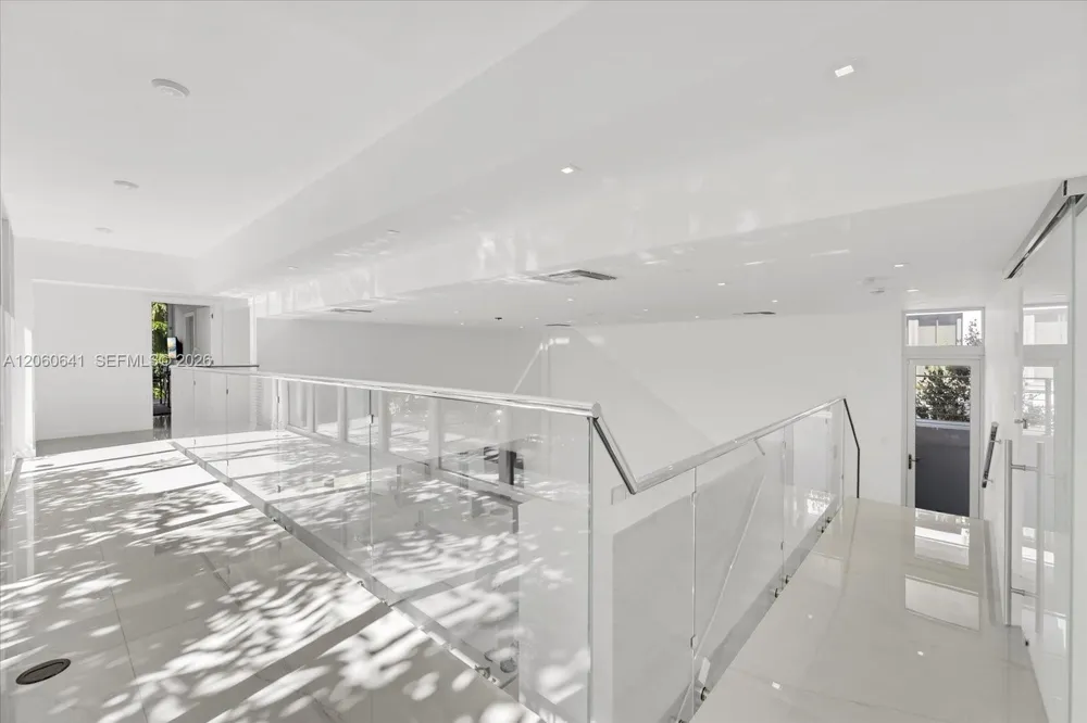 7830 Atlantic Way Miami Beach, FL 33141