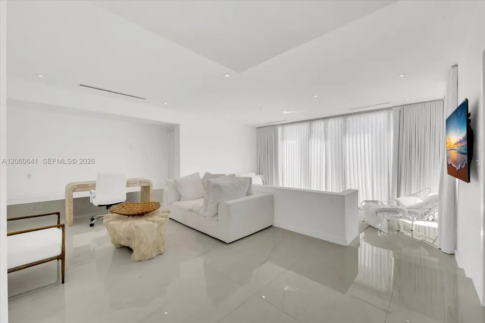 7830 Atlantic Way Miami Beach, FL 33141
