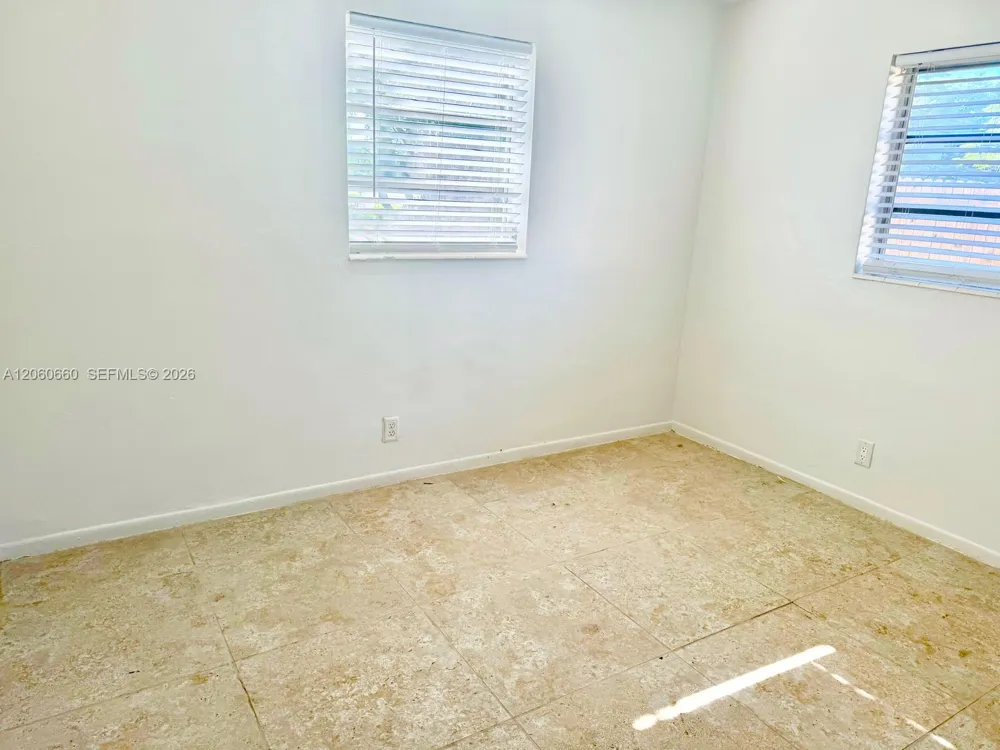 5755 Winfield Blvd #101 Margate, FL 33063