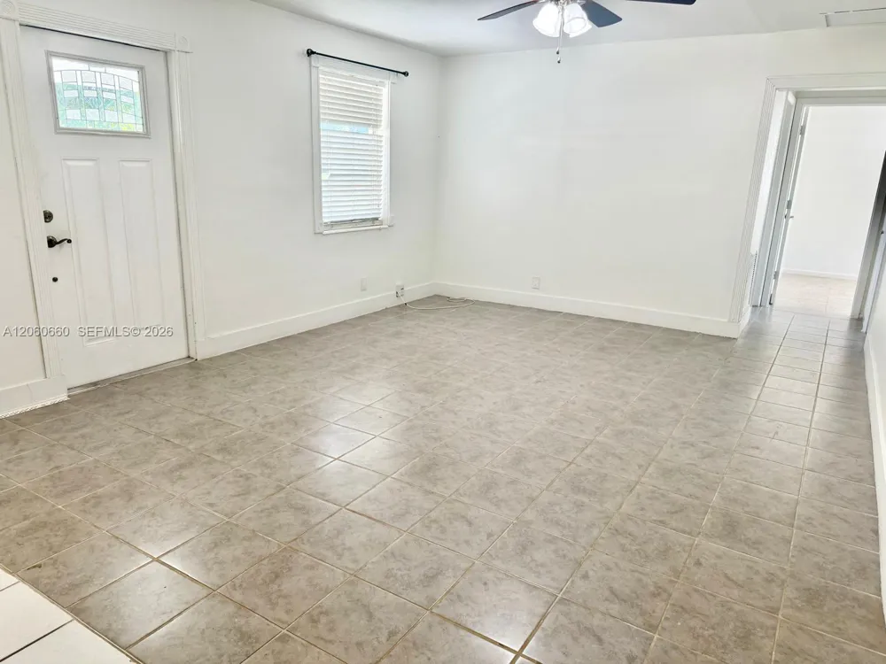 5755 Winfield Blvd #101 Margate, FL 33063