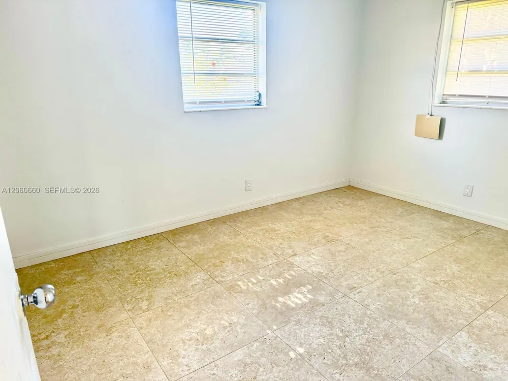 5755 Winfield Blvd #101 Margate, FL 33063