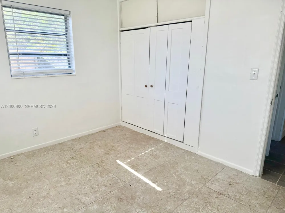 5755 Winfield Blvd #101 Margate, FL 33063