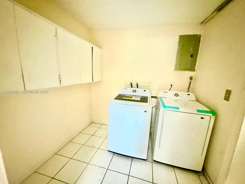 5755 Winfield Blvd #101 Margate, FL 33063