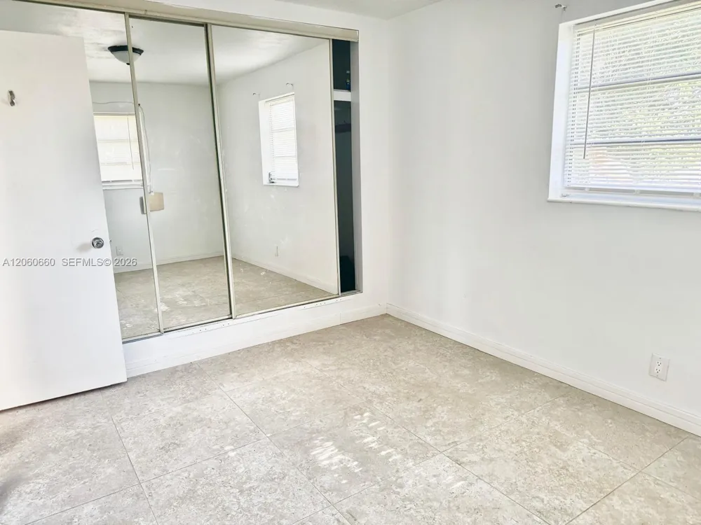 5755 Winfield Blvd #101 Margate, FL 33063