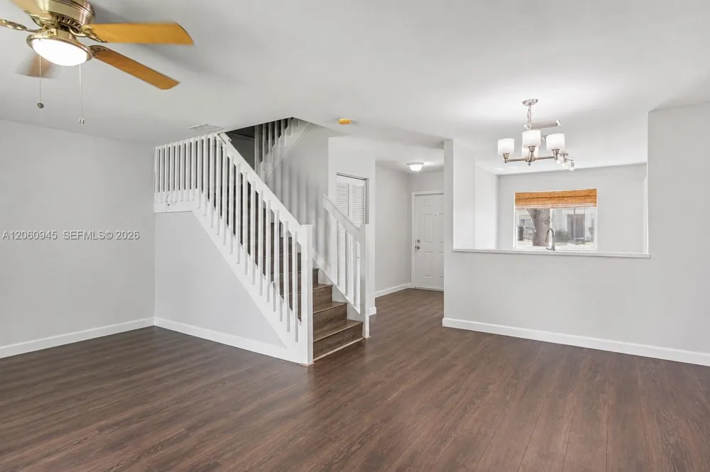 634 NW 208th Dr Pembroke Pines, FL 33029
