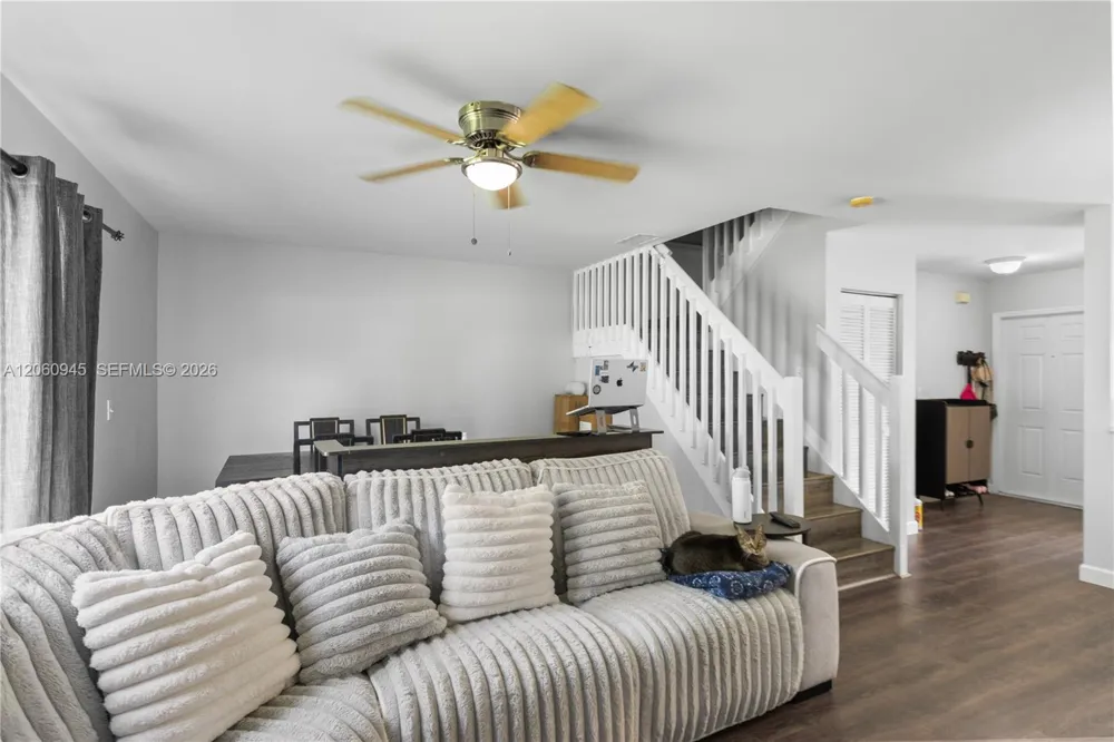 634 NW 208th Dr Pembroke Pines, FL 33029