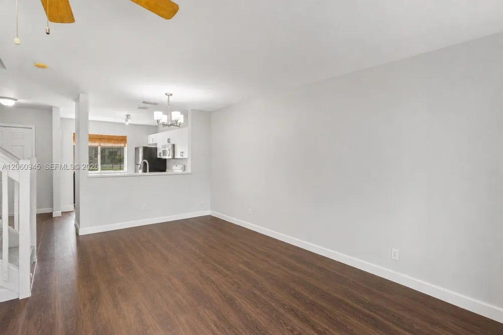 634 NW 208th Dr Pembroke Pines, FL 33029