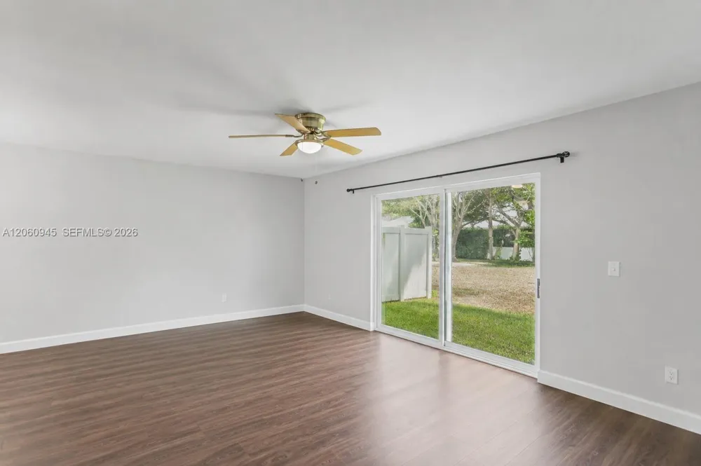 634 NW 208th Dr Pembroke Pines, FL 33029