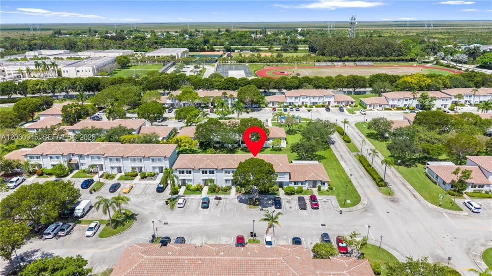 634 NW 208th Dr Pembroke Pines, FL 33029