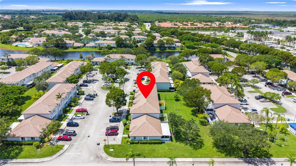 634 NW 208th Dr Pembroke Pines, FL 33029