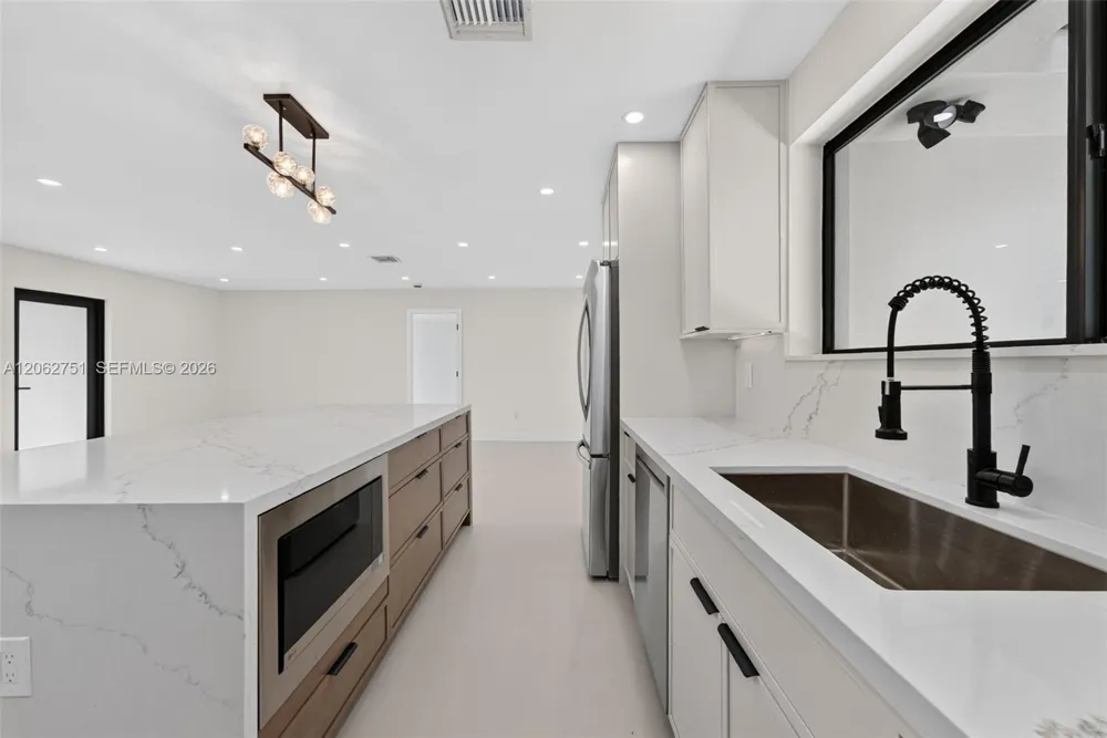 6514 SW 107th Pl Miami, FL 33173