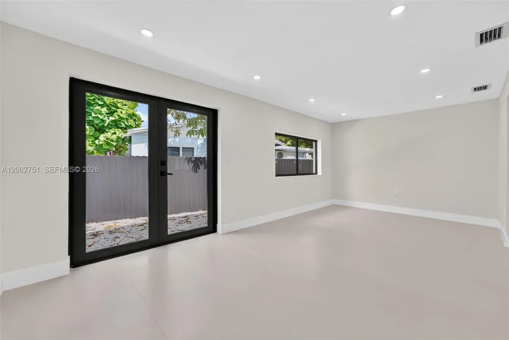 6514 SW 107th Pl Miami, FL 33173