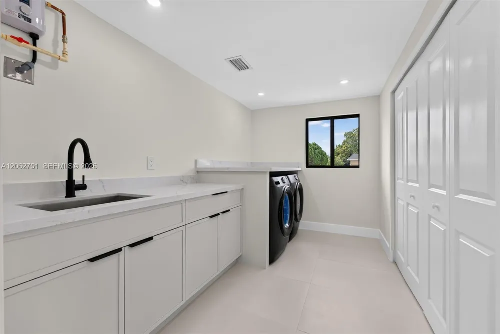 6514 SW 107th Pl Miami, FL 33173