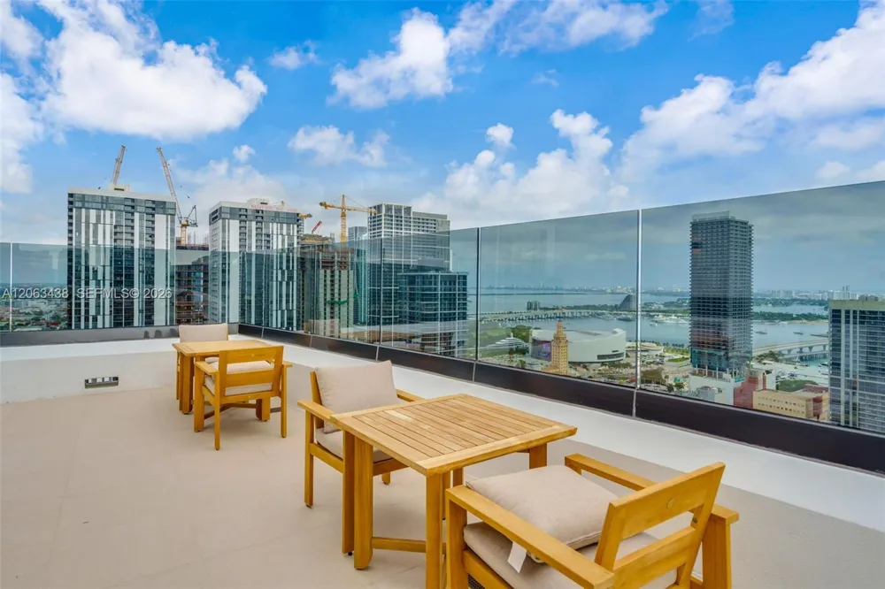 225 Miami Ave #PH-3712 Miami, FL 33128