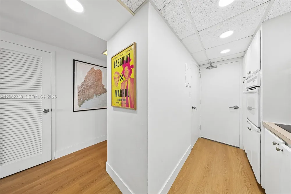 1200 West Ave #1502 Miami Beach, FL 33139