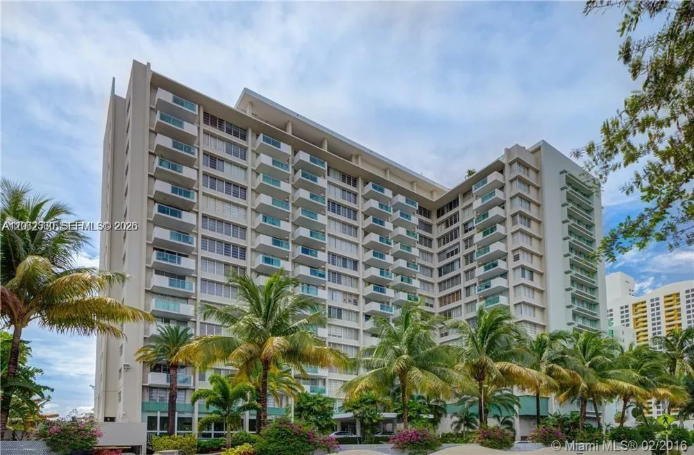 1200 West Ave #1502 Miami Beach, FL 33139
