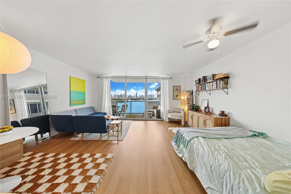 1200 West Ave #1502 Miami Beach, FL 33139