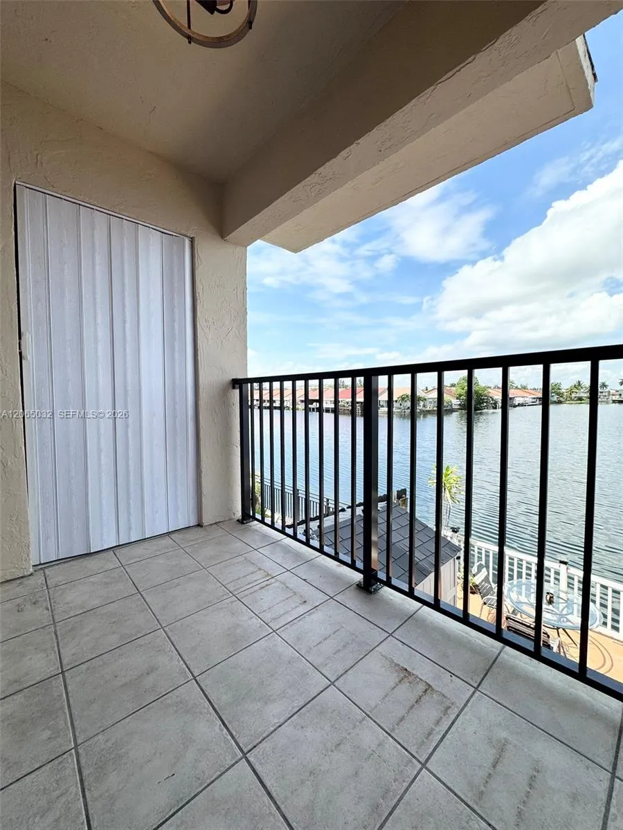 5580 W 26th Ct #209 Hialeah, FL 33016