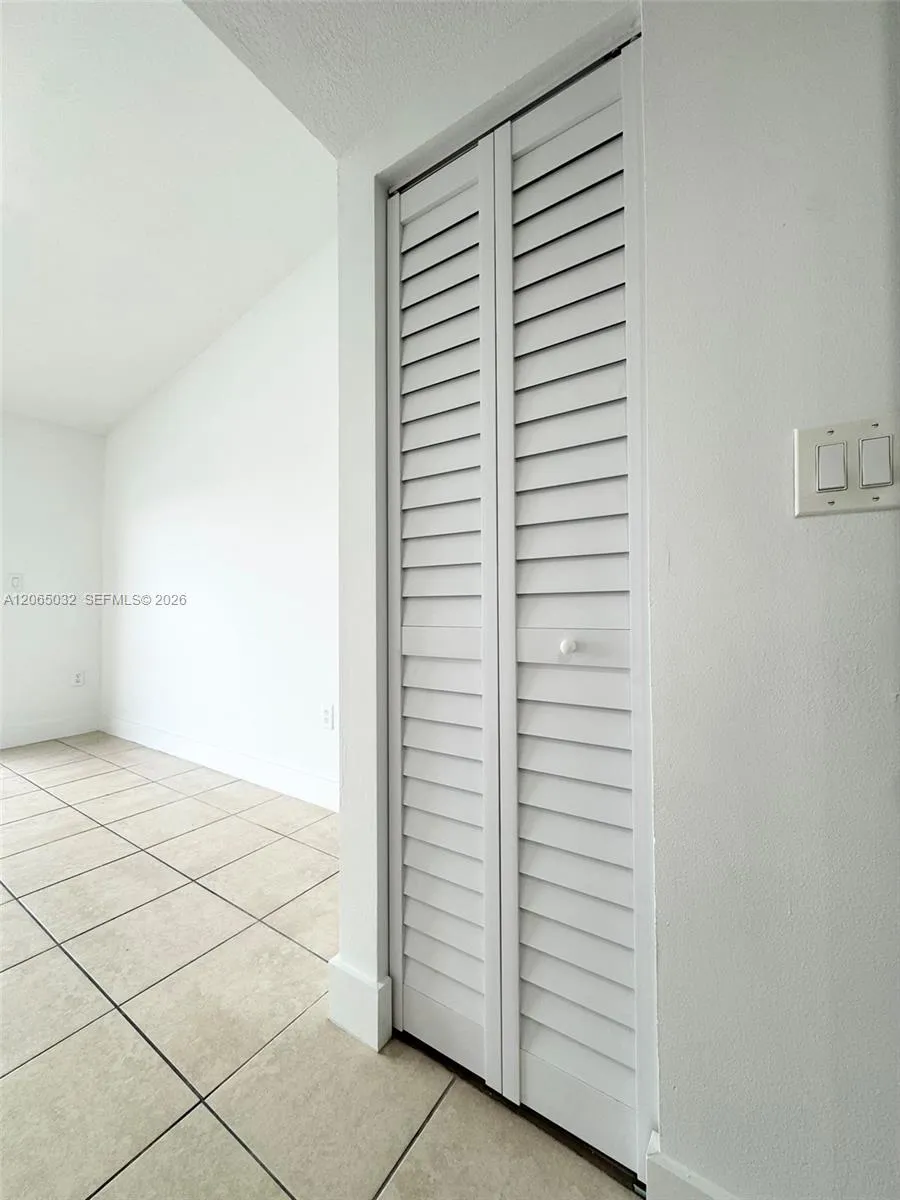 5580 W 26th Ct #209 Hialeah, FL 33016