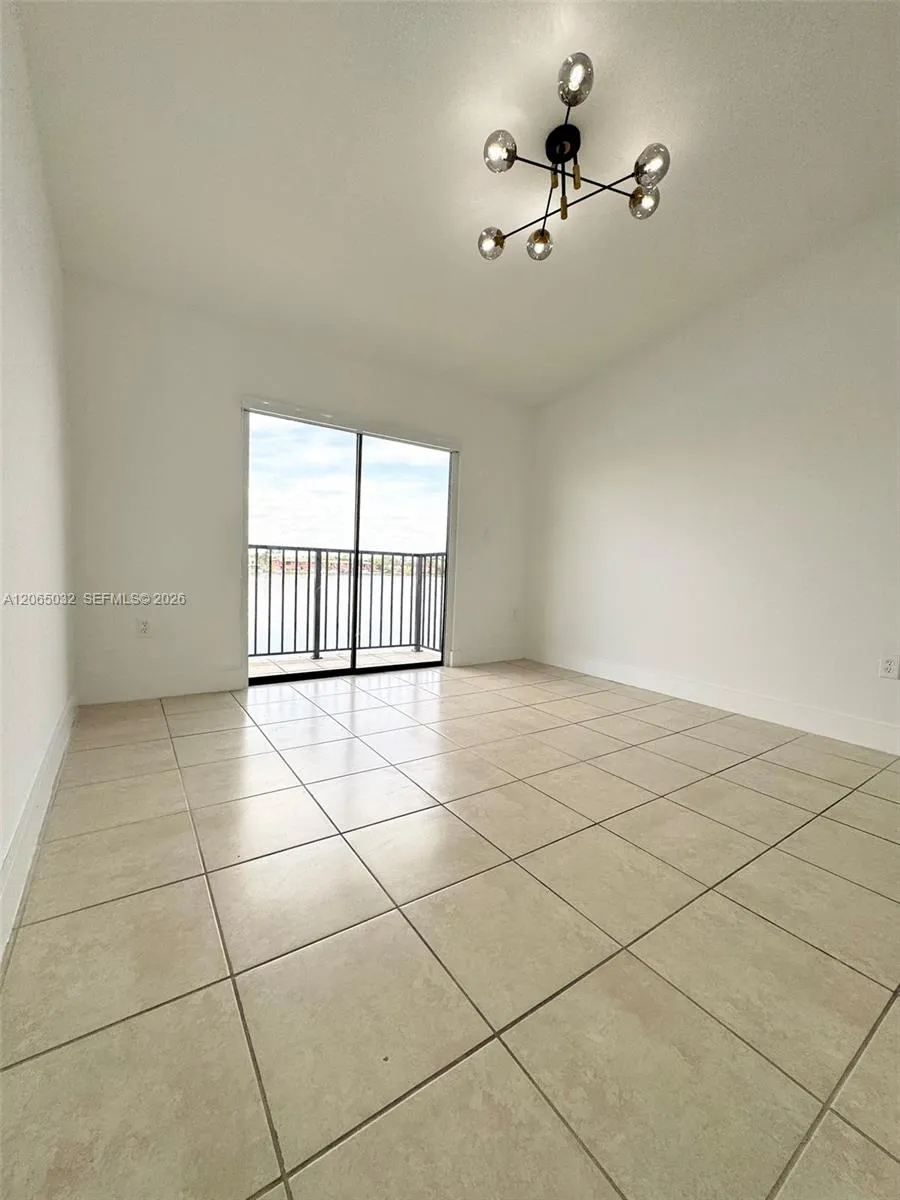 5580 W 26th Ct #209 Hialeah, FL 33016