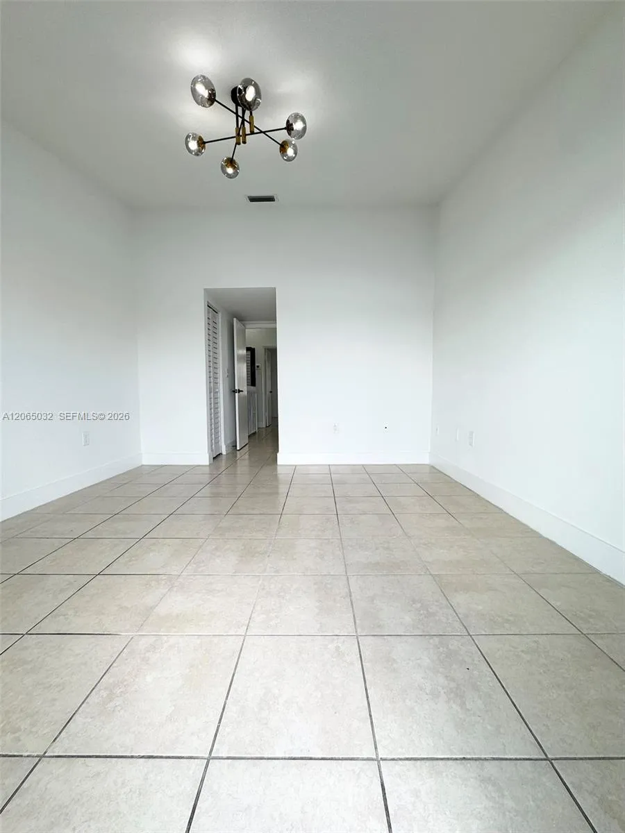 5580 W 26th Ct #209 Hialeah, FL 33016