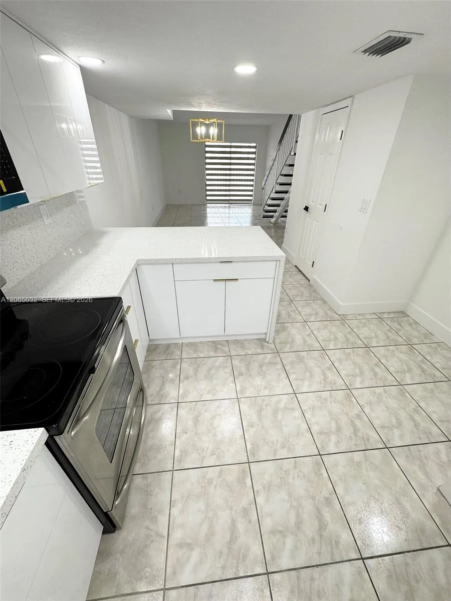 5580 W 26th Ct #209 Hialeah, FL 33016