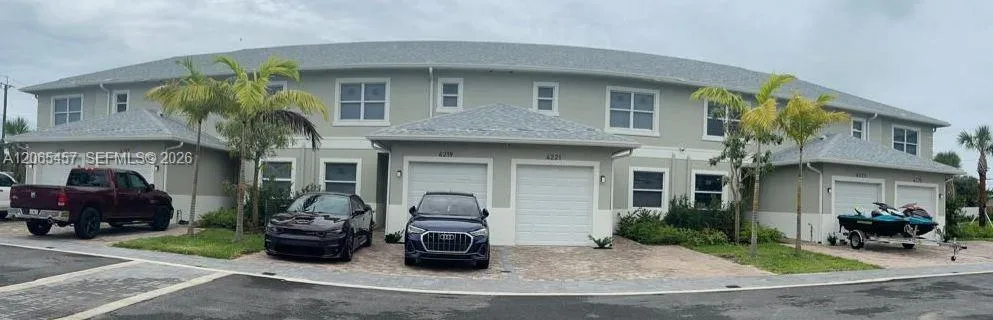 4215 Gulfstream Rd Lake Worth, FL 33461