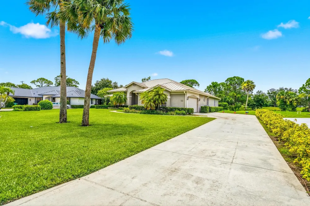 9403 Pinebark Court Fort Pierce, FL 34951