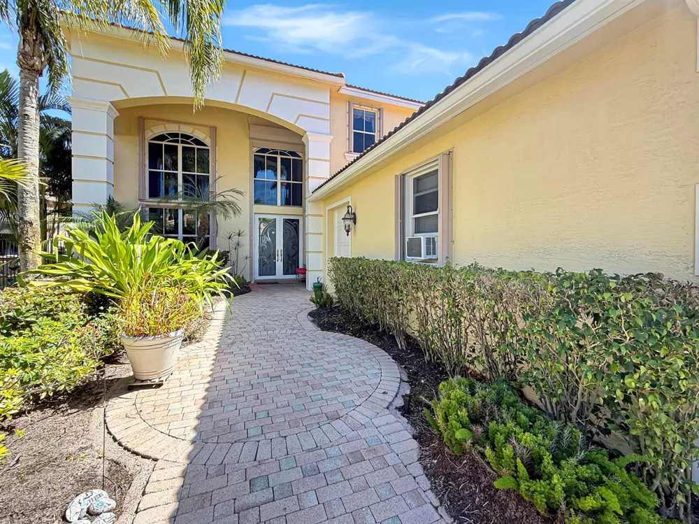 10891 Northgreen Drive Lake Worth, FL 33449