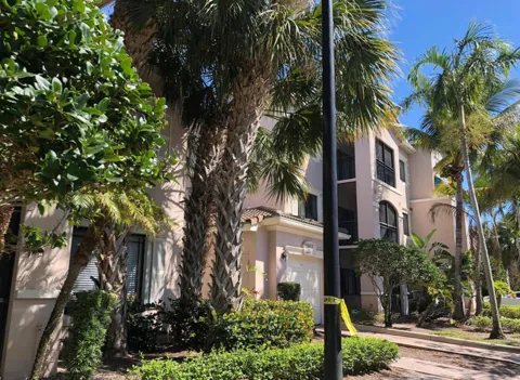 2806 VERONIA DRIVE #113