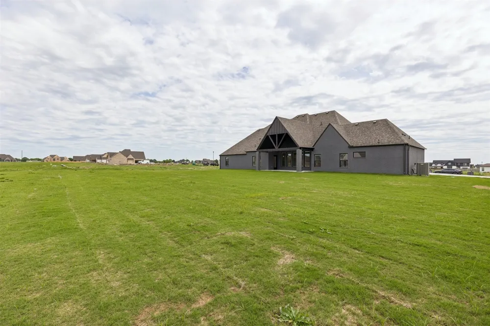 103 E 165th Place S Glenpool, OK 74033