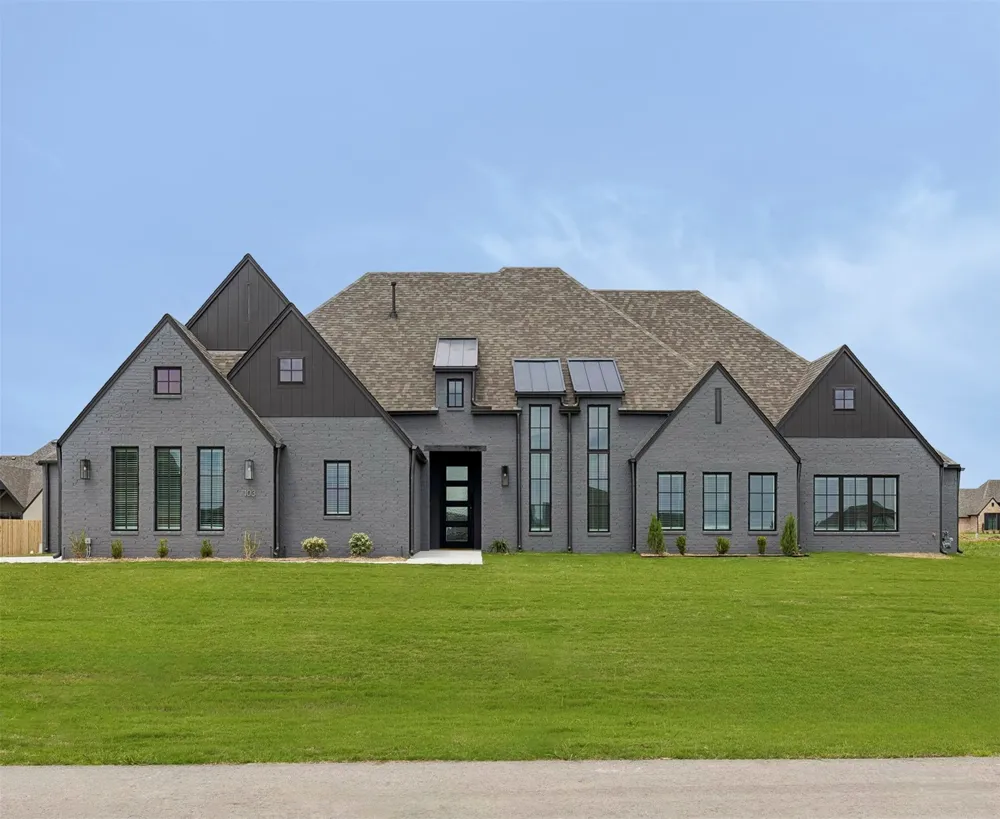 103 E 165th Place S Glenpool, OK 74033