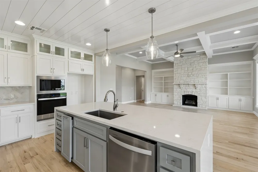 103 E 165th Place S Glenpool, OK 74033