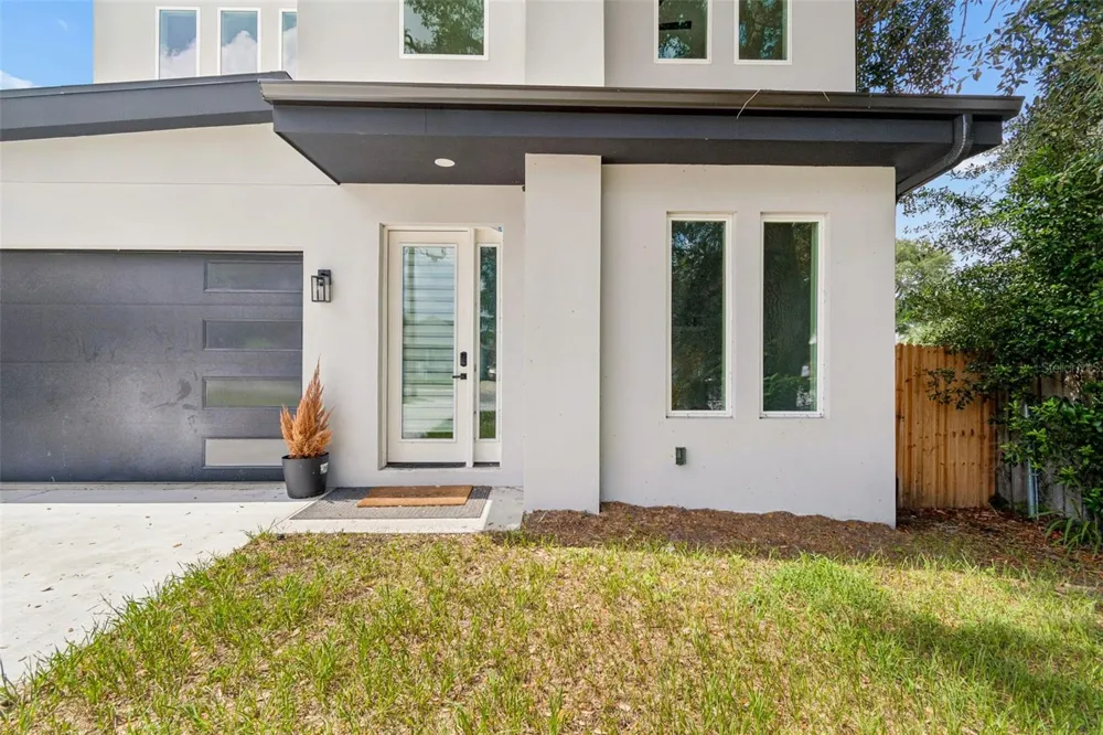 1515 E 27TH AVENUE Tampa, FL 33605