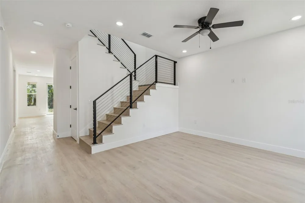 1515 E 27TH AVENUE Tampa, FL 33605