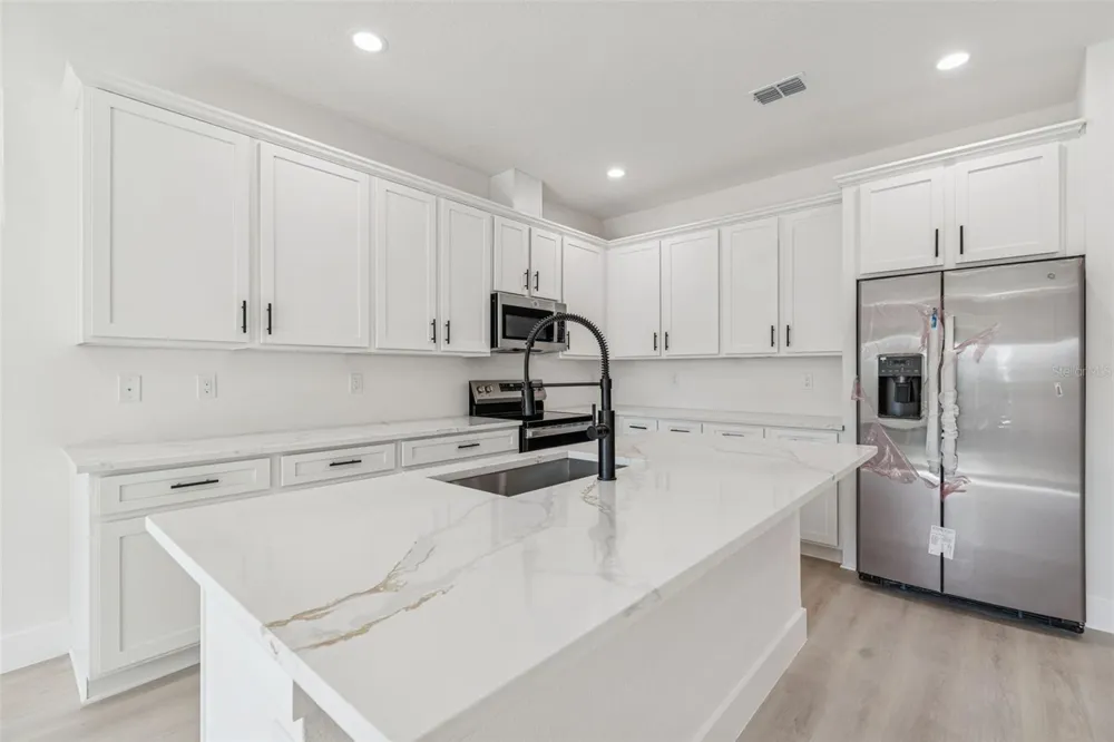 1515 E 27TH AVENUE Tampa, FL 33605
