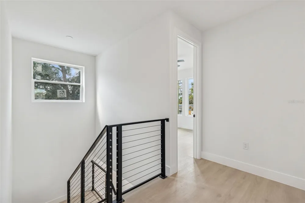 1515 E 27TH AVENUE Tampa, FL 33605