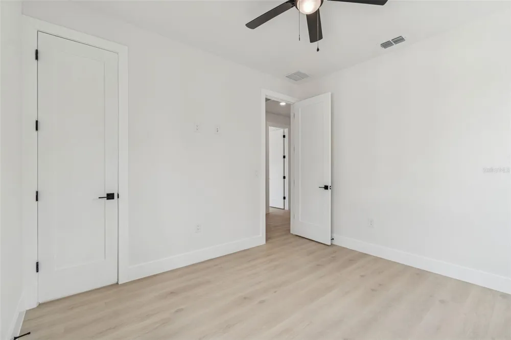 1515 E 27TH AVENUE Tampa, FL 33605