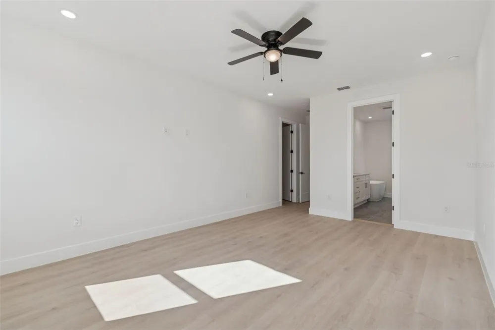 1515 E 27TH AVENUE Tampa, FL 33605