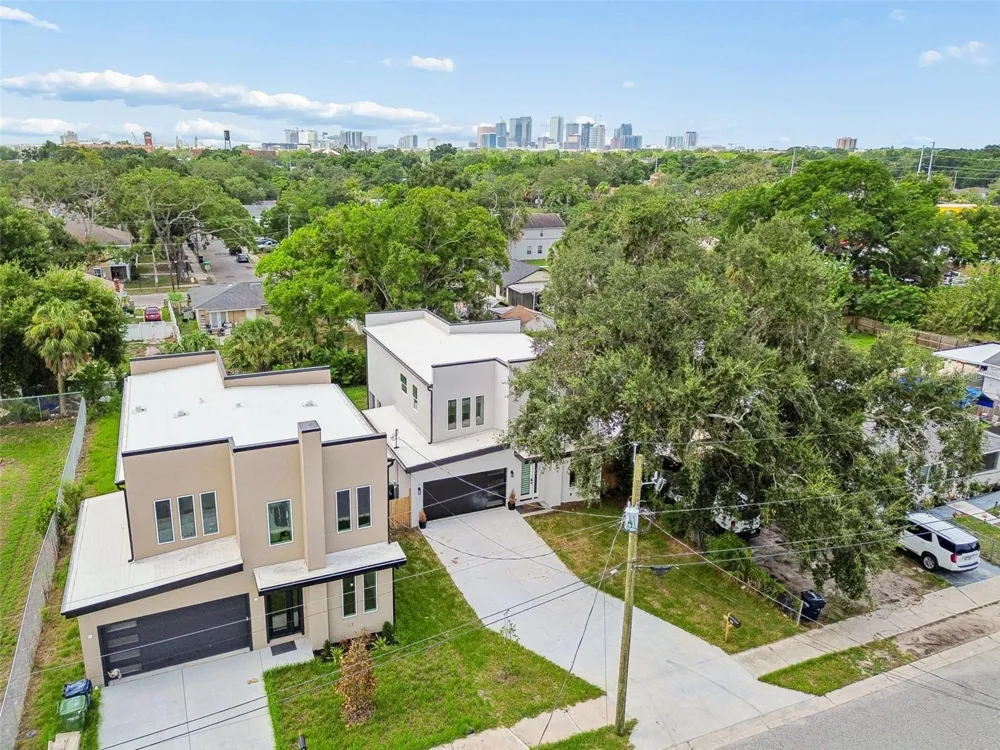 1515 E 27TH AVENUE Tampa, FL 33605